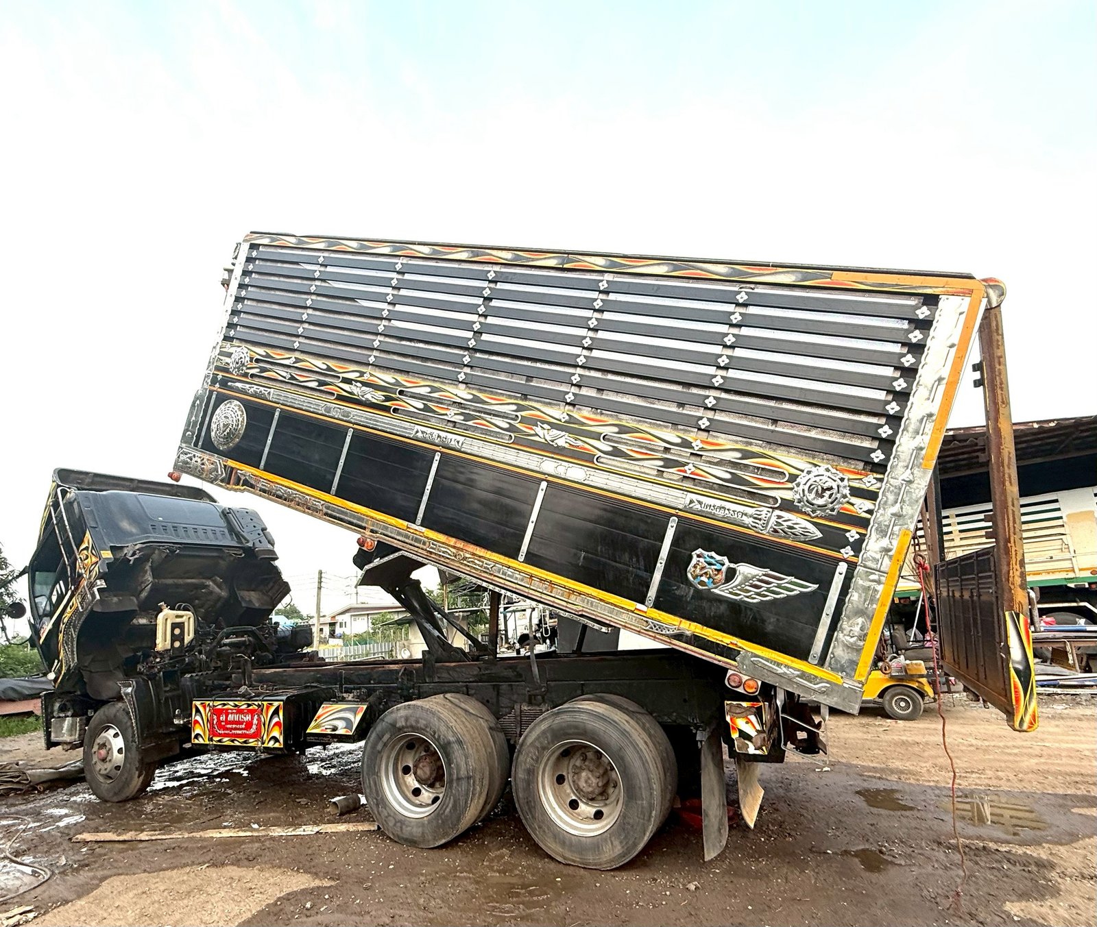 10ล้อดั้มพ์คอกเกษตรISUZU360แรงปี58 10ล้อดั้มพ์คอกเกษตรISUZU360แรงปี58