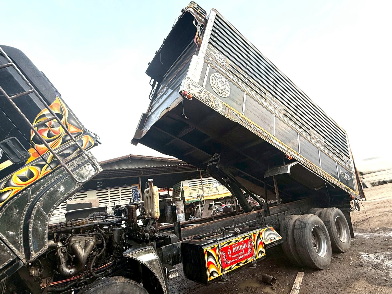 10ล้อดั้มพ์คอกเกษตรISUZU360แรงปี58