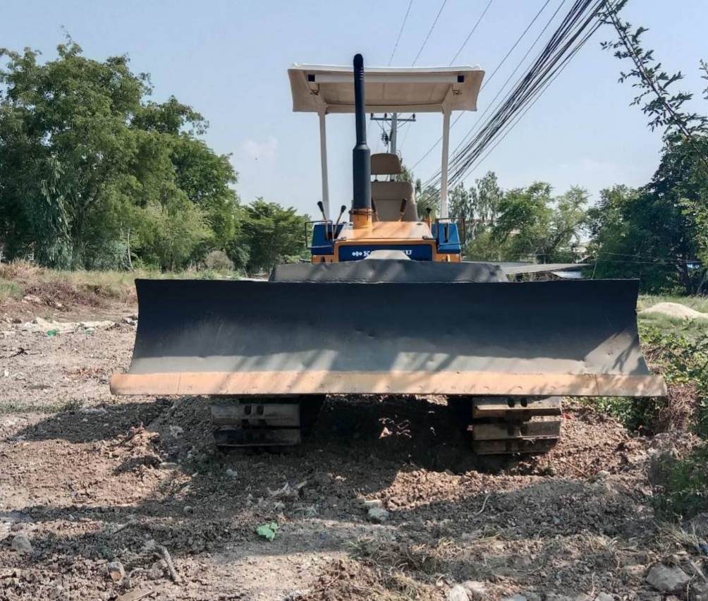 24/05/66.แทรคเตอร์ KOMATSU D20P-6 สภาพสวย 24/05/66.แทรคเตอร์ KOMATSU D20P-6 สภาพสวย