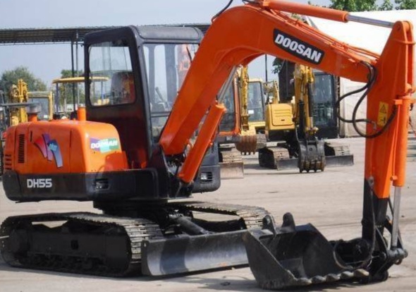15/01/66.ขายDOOSAN DH55V เก่านอก ปุ้งกี๋ หัวแย็ก