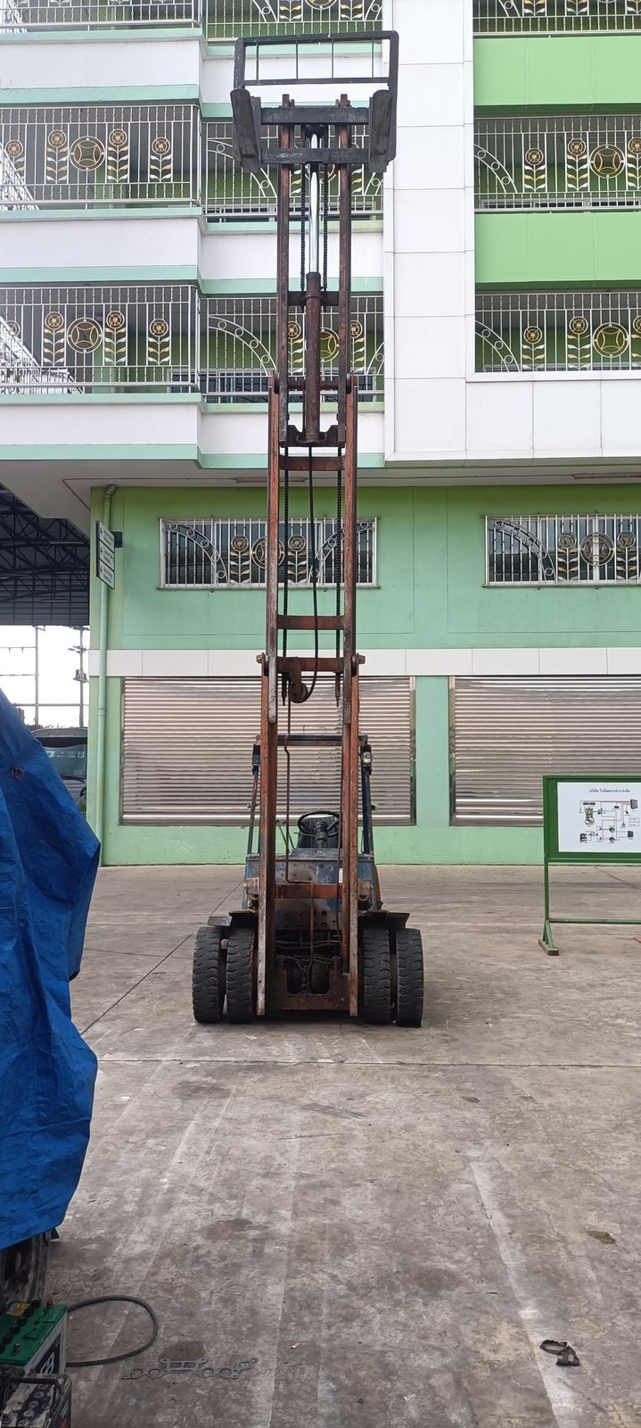 ฟอร์คลิฟท์โตโยต้ารุ่น4.FD.25ดีเซล2 J เกียร์ธรรมดา ฟอร์คลิฟท์โตโยต้ารุ่น4.FD.25ดีเซล2 J เกียร์ธรรมดา
