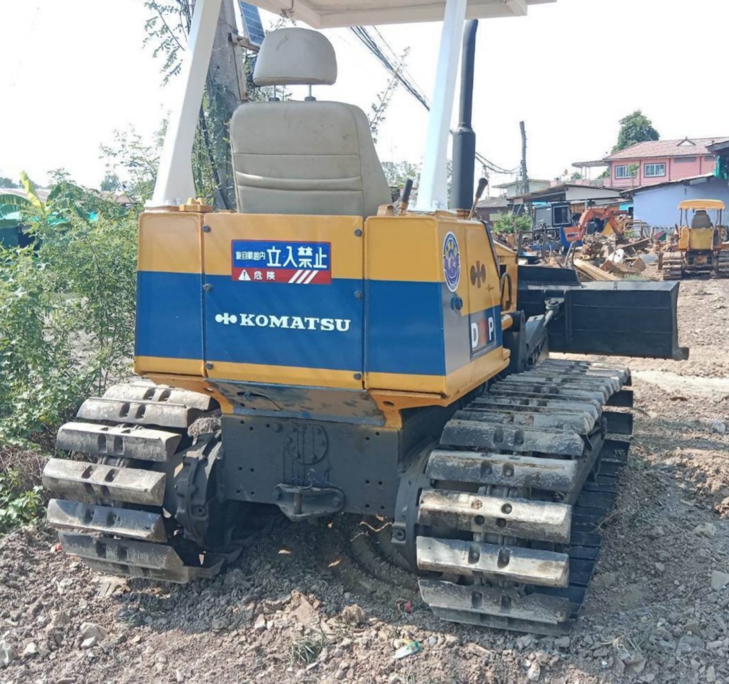 24/05/66.แทรคเตอร์ KOMATSU D20P-6 สภาพสวย 24/05/66.แทรคเตอร์ KOMATSU D20P-6 สภาพสวย