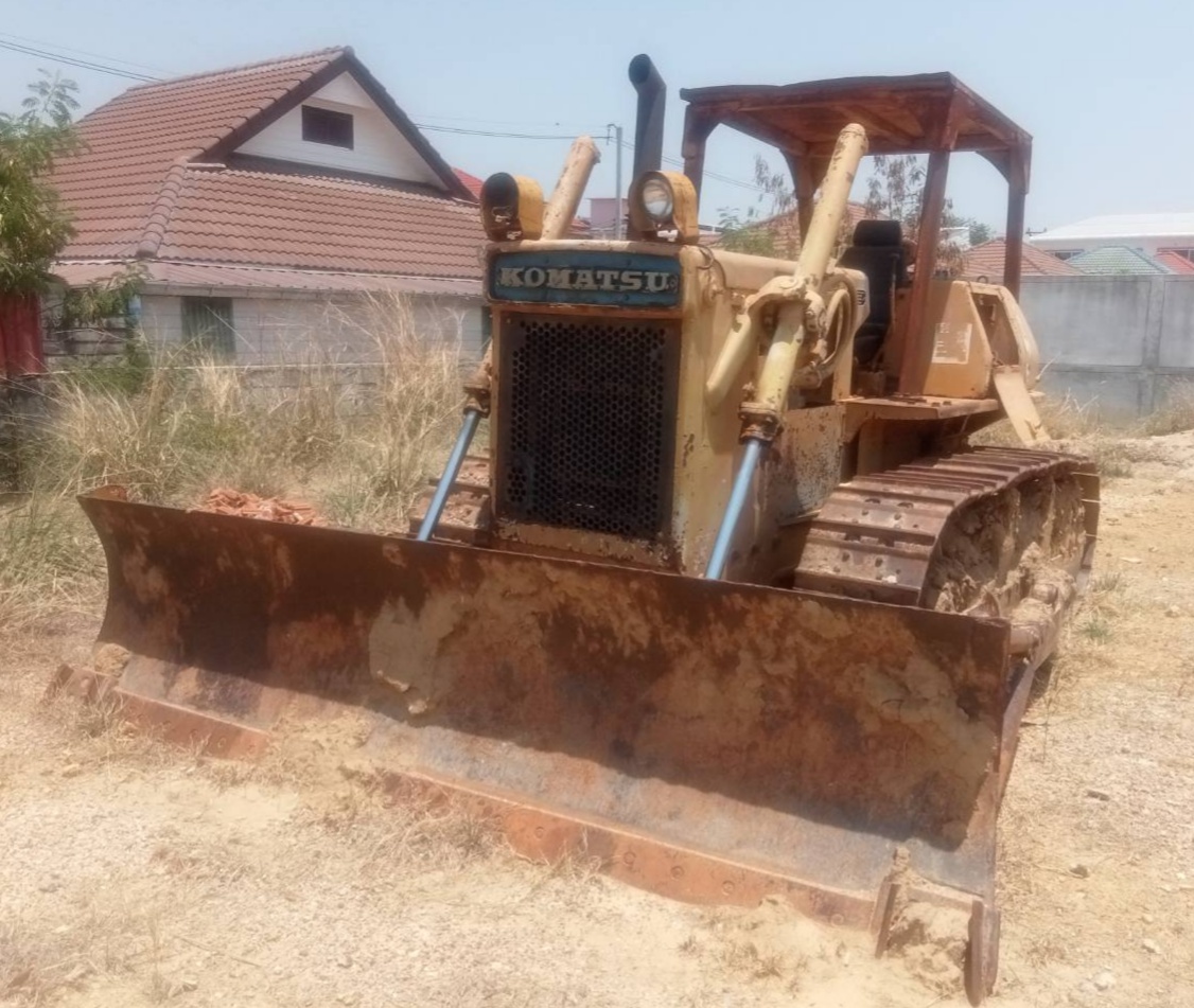 09/04/66.KOMATSU D50A-15 ห้องเลี้ยวน้ำมัน