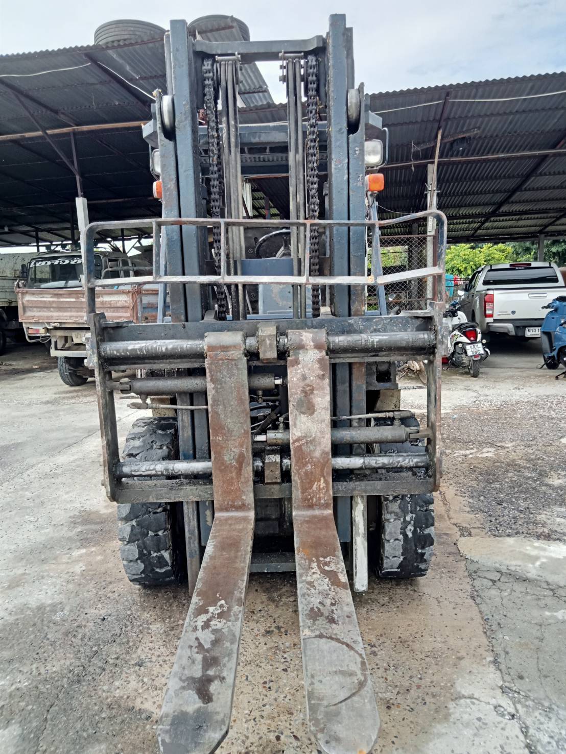 ***เลิกกิจการ*** ขายรถฟอร์คลิฟท์ Komatsu 3.5 ตัน เบนซิน งาสไลด์ข้างได้
