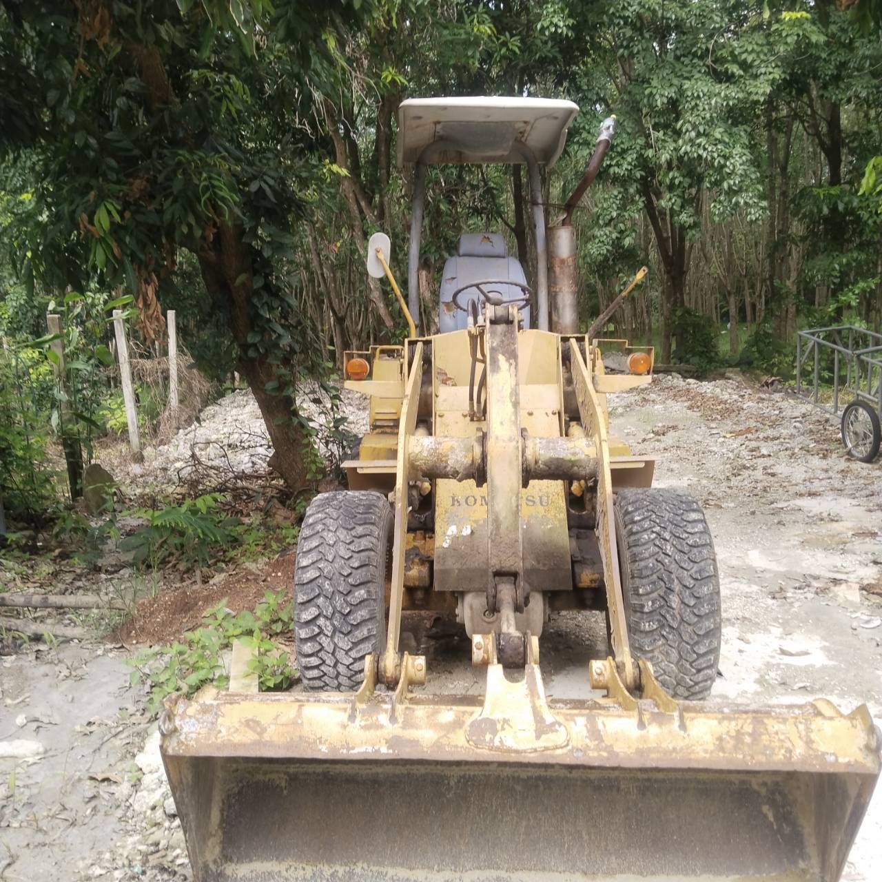***เลิกกิจการ*** ขายรถตักเอวอ่อน Komatsu MA-30 บุ้งกี๋ตัก ครึ่งคิว