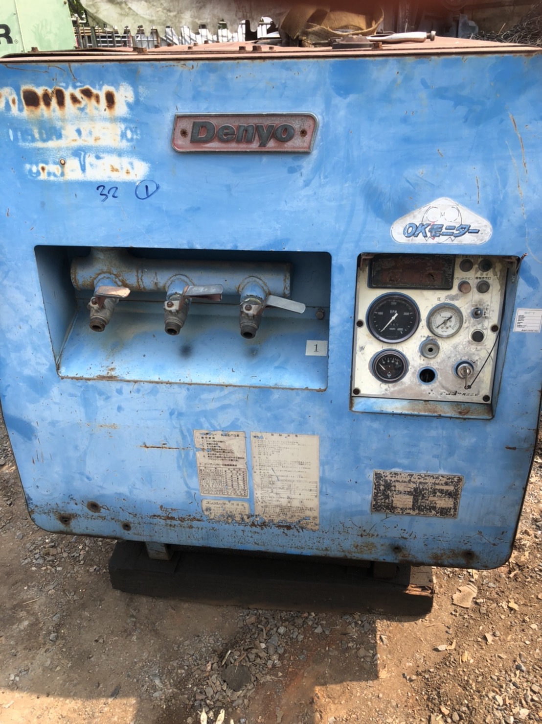 ปั้มลม DENYO DPS 180SS 180cfm 7 บาร์ เครื่อง 4 สูบ เก่าเมืองนอกครับ โทร. 084-542-4150