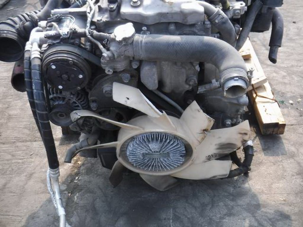 ขาย เครื่อง MITSUBISHI 4M50 4 สูบ 150 แรงม้า พร้อมเกียร์ ไม่มีกล่อง ขาย เครื่อง MITSUBISHI 4M50 4 สูบ 150 แรงม้า พร้อมเกียร์ ไม่มีกล่อง