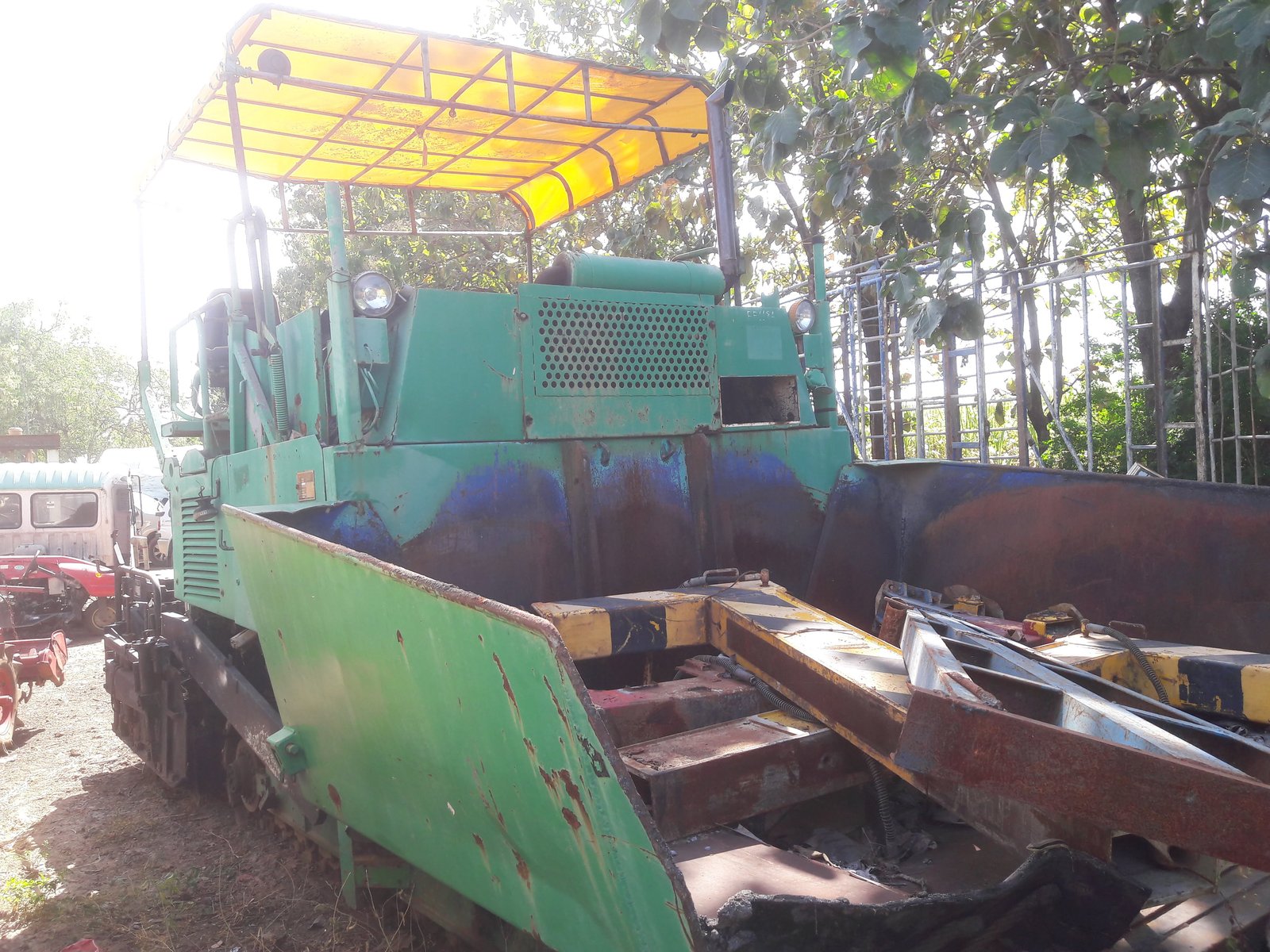 รถปูยาง VOGELE SUPER 1600 ระยะปู 4.75-6 เมตร เครื่องดอยซ์ 6 สูบ รถปูยาง VOGELE SUPER 1600 ระยะปู 4.75-6 เมตร เครื่องดอยซ์ 6 สูบ