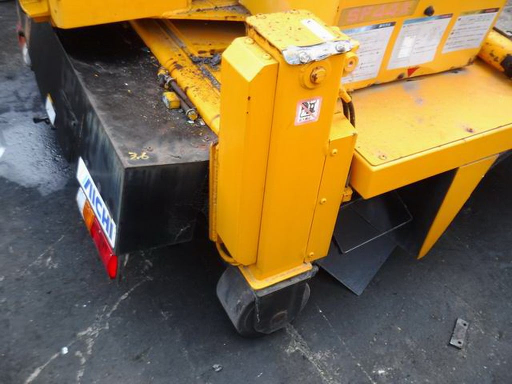 กระเช้าติดรถบรรทุก AICHI รุ่น SF44A เก่าเมืองนอก กระเช้าติดรถบรรทุก AICHI รุ่น SF44A เก่าเมืองนอก