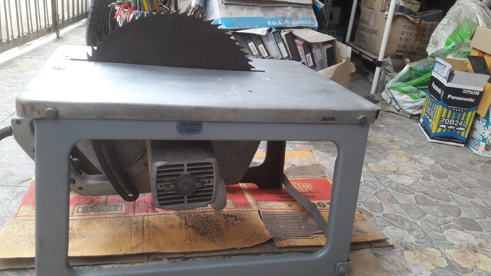 เลื้อยวงเดือน MAKITA 15 นิ้ว มือ2 จากญี่ปุ่น ระบบไฟจากญี่ปุ่น ขายตามสภาพ เลื้อยวงเดือน MAKITA 15 นิ้ว มือ2 จากญี่ปุ่น ระบบไฟจากญี่ปุ่น ขายตามสภาพ