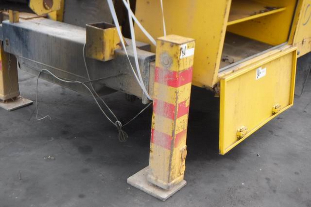 ขายกระเช้าติดรถบรรทุก SOOSAN 16 เมตร 3 ปลอก เก่านอก 220,000 บ. โทร.084-542-4150 ขายกระเช้าติดรถบรรทุก SOOSAN 16 เมตร 3 ปลอก เก่านอก 220,000 บ. โทร.084-542-4150