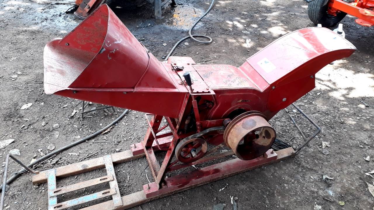 ขายเครื่องย่อยกิ่งไม้ OTAKE EK-20 เก่าญี่ปุ่น พร้อมเครื่อง โทร. 084-542-4150