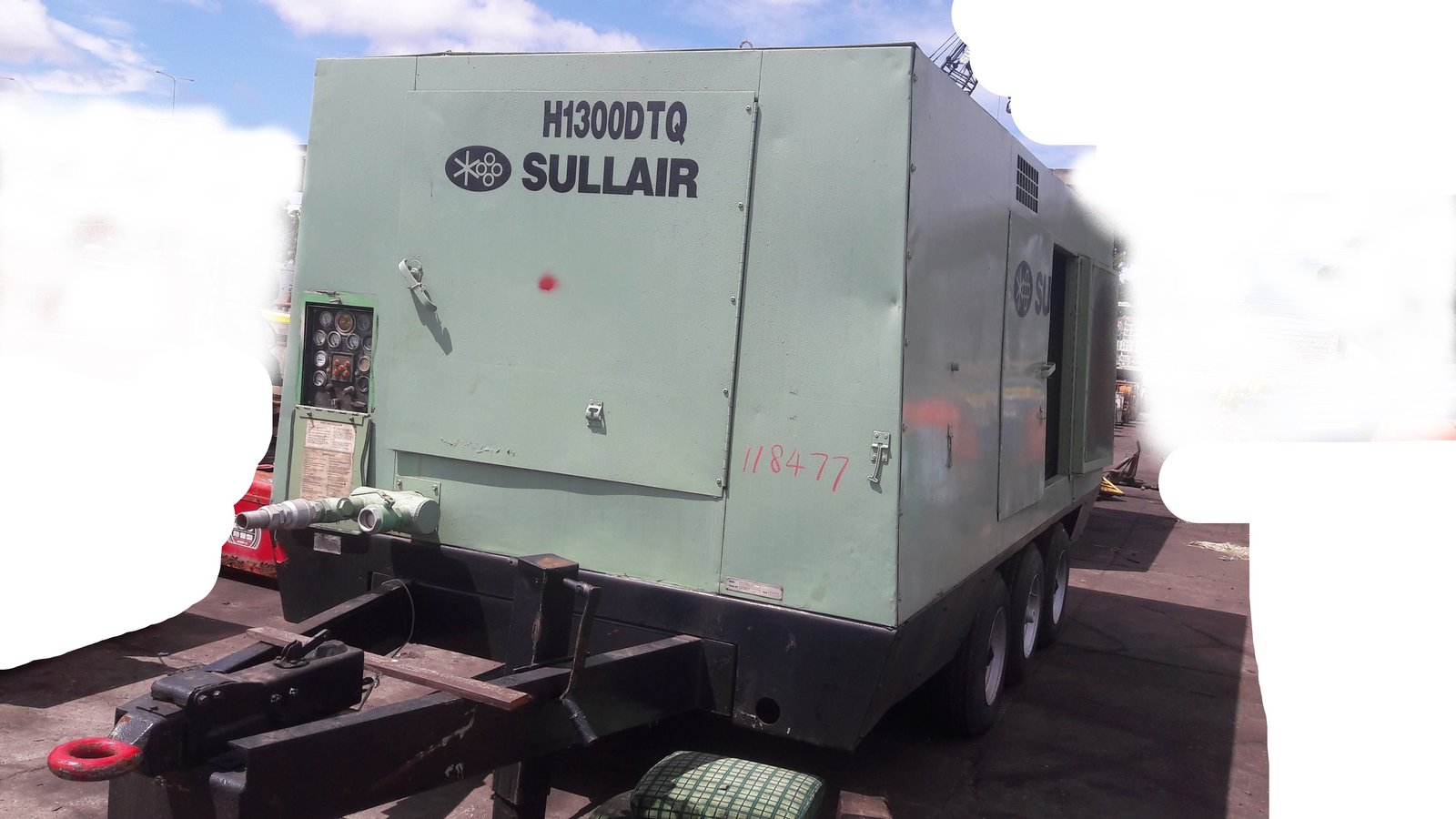ขายปั้มลม Sullair รุ่น H1300 เครื่อง CAT 3406T 475 แรงม้า ลม 14-18 บาร์ 1300 cfm 150PSIG ปั้มลมสกรูสภาพสวย นำเข้าจากญี่ปุ่น ขายถูกครับ
