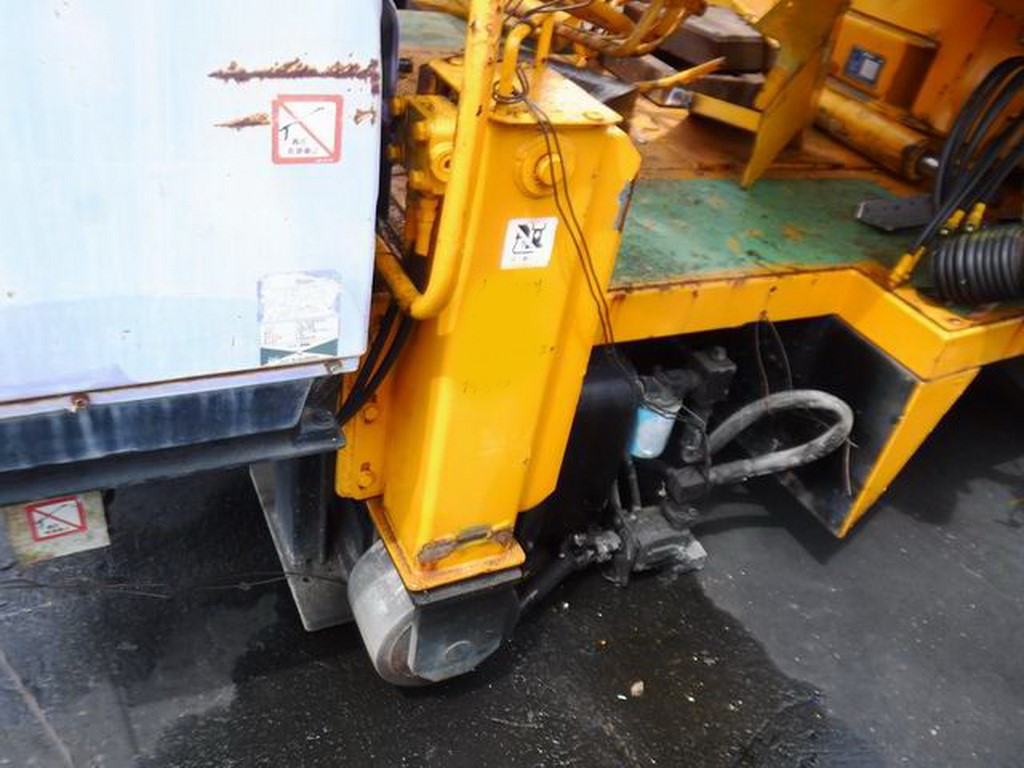 กระเช้า TADANO AT-120 ยืดได้ 12 เมตร เก่าเมืองนอก สนใจโทรคุยกันได้ โทร. 084-542-4150
