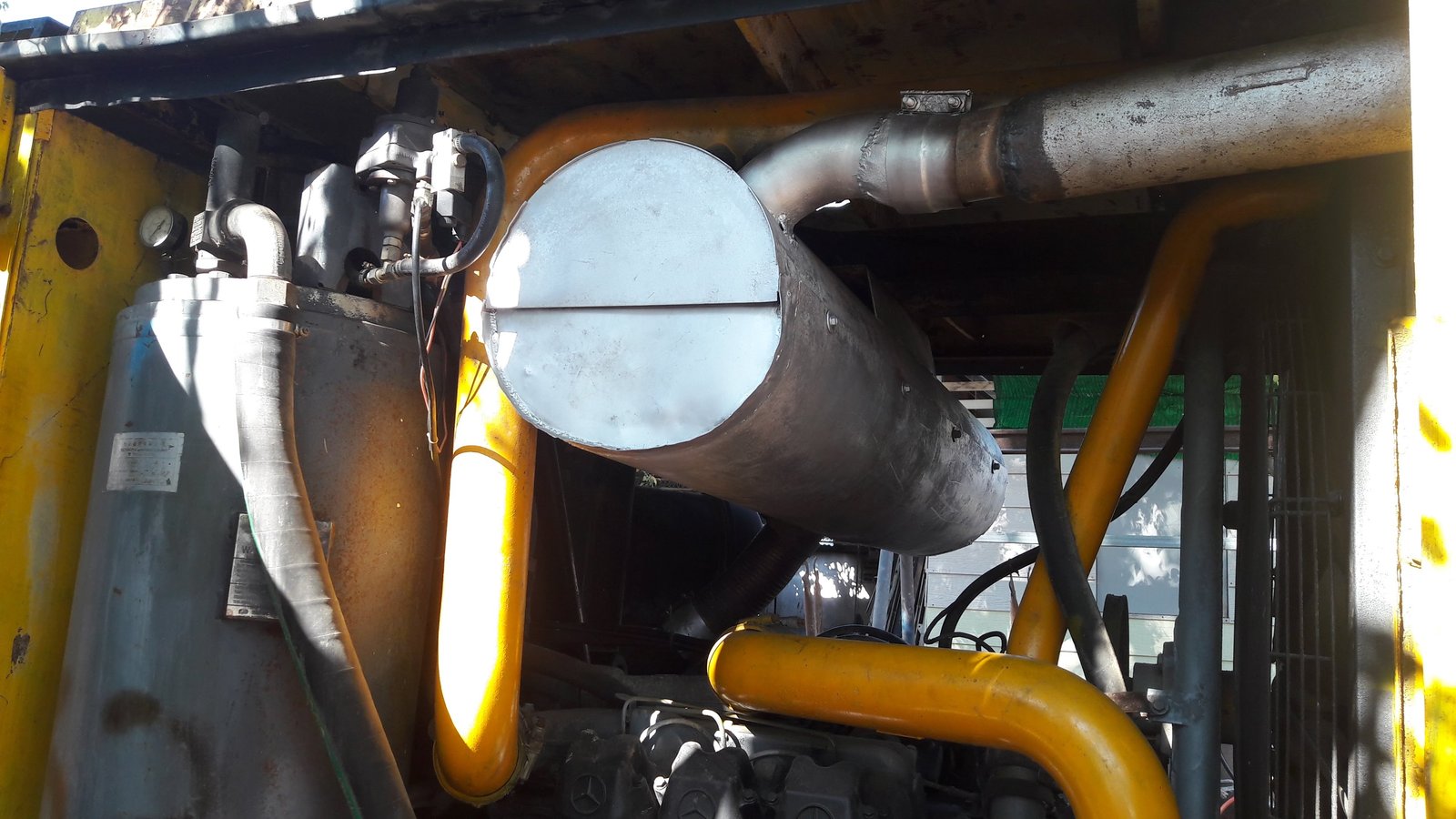 ขายปั้มลม ATLAS COPCO รุ่น XAHS 365 MD ขนาด 750 CFM 12-14.5 Bar