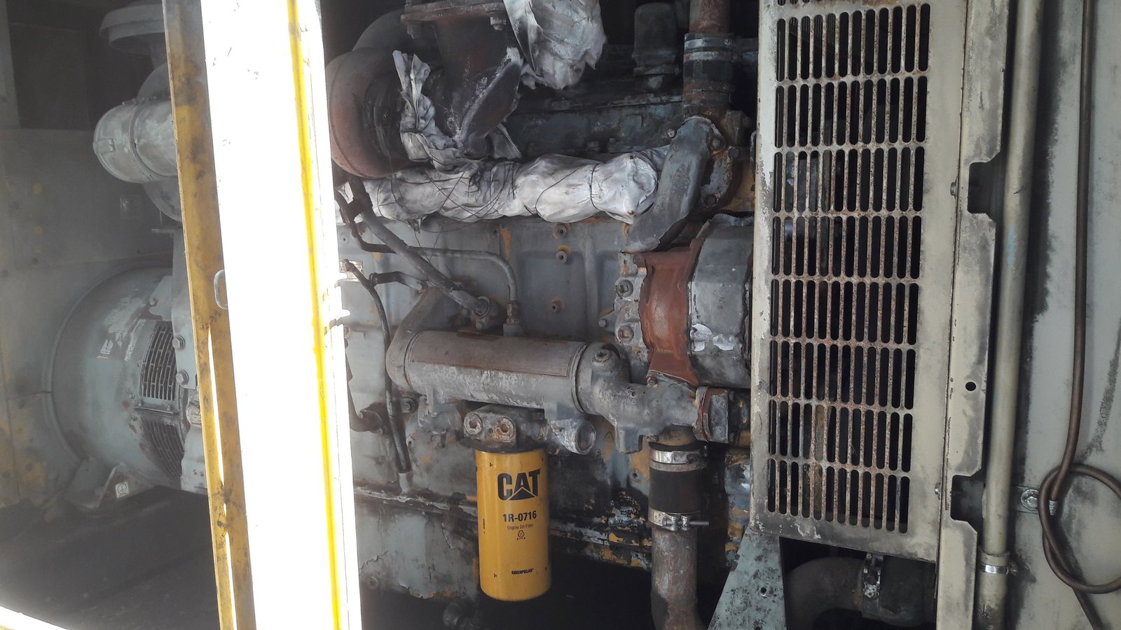 เครื่องปั่นไฟ CATERPILLAR 350 เครื่อง CAT3406 เครื่องปั่นไฟ CATERPILLAR 350 เครื่อง CAT3406