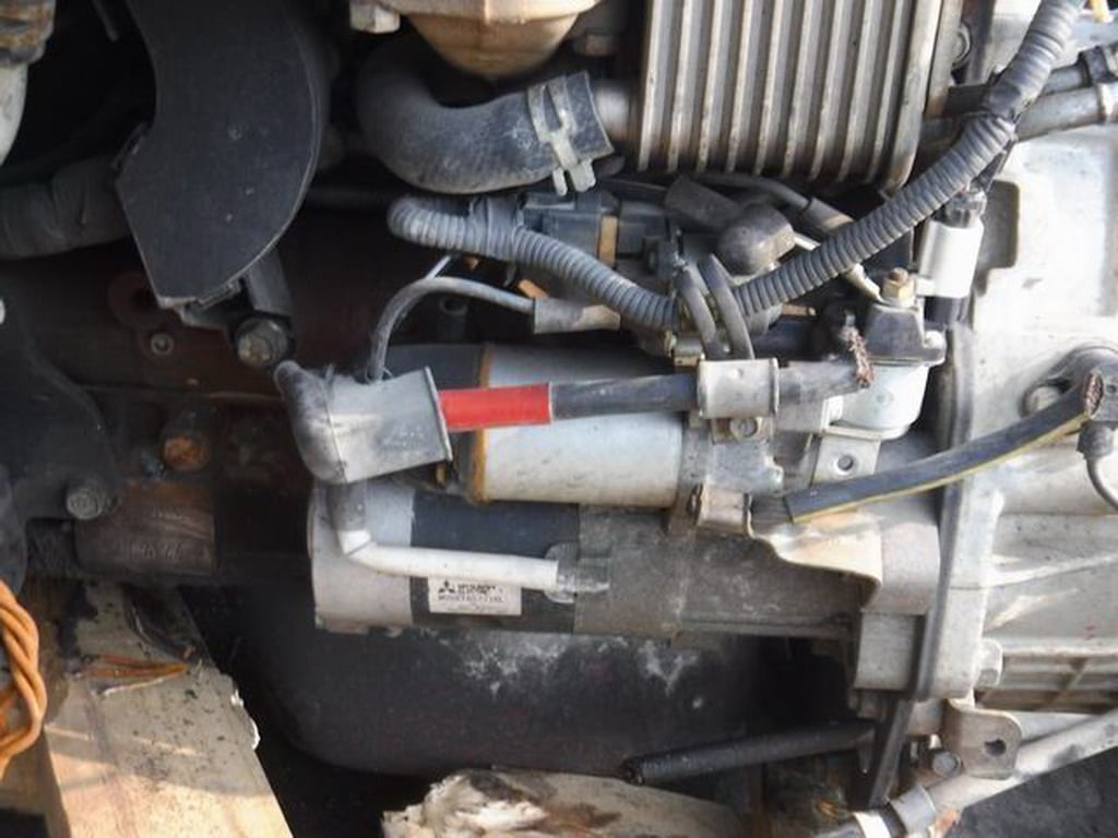 ขาย เครื่อง MITSUBISHI 4M50 4 สูบ 150 แรงม้า