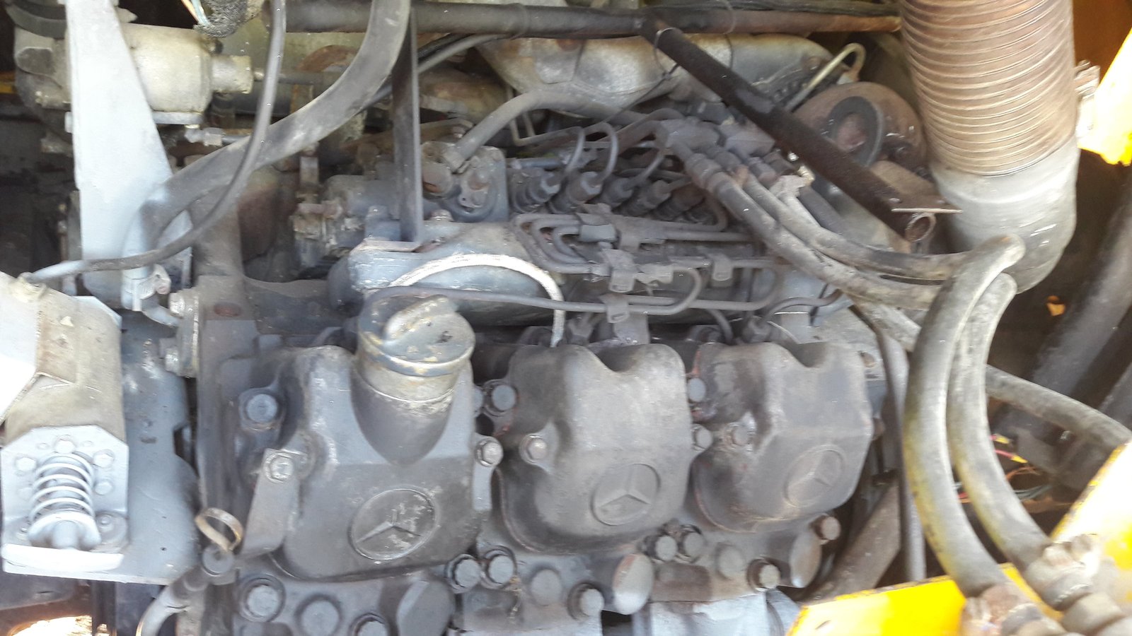 ขายเครื่องปั้มลม Atlas Copco ขนาด 750 CFM 12-14.5 Bar ขายเครื่องปั้มลม Atlas Copco ขนาด 750 CFM 12-14.5 Bar