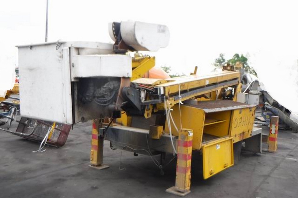 ขายกระเช้าติดรถบรรทุก SOOSAN 16 เมตร 3 ปลอก เก่านอก 220,000 บ. โทร.084-542-4150