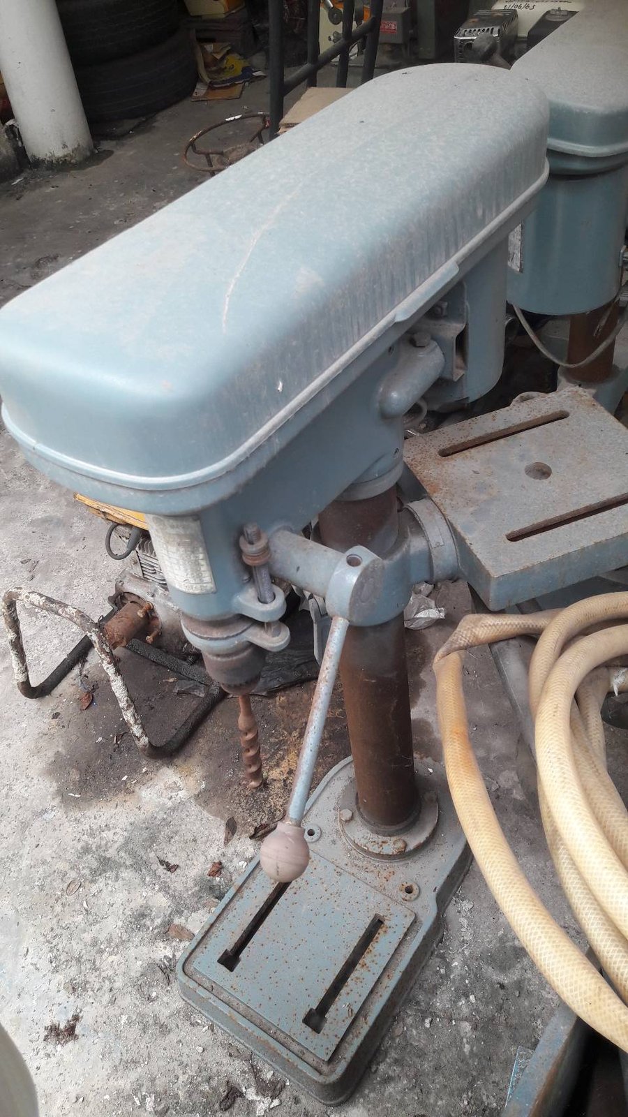 แท่นสว่าน KIRA NSD-13R และ HITACHI LE-2800 แท่นสว่าน KIRA NSD-13R และ HITACHI LE-2800