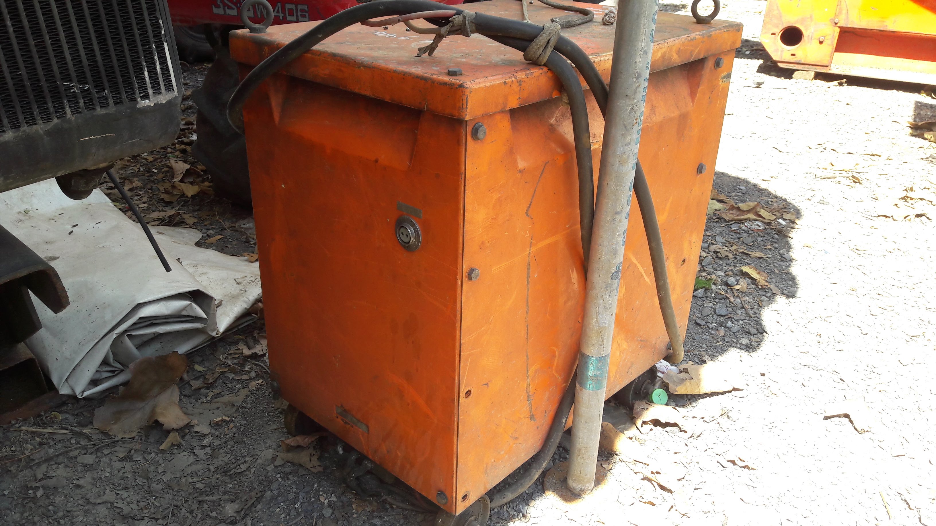 ขายตู้เชื่อม DAIDEN AUTO 350 FT CO2 3 เฟส 200 v เก่าญี่ปุ่น 8,000 บ โทร.084-542-4150 ขายตู้เชื่อม DAIDEN AUTO 350 FT CO2 3 เฟส 200 v เก่าญี่ปุ่น 8,000 บ โทร.084-542-4150