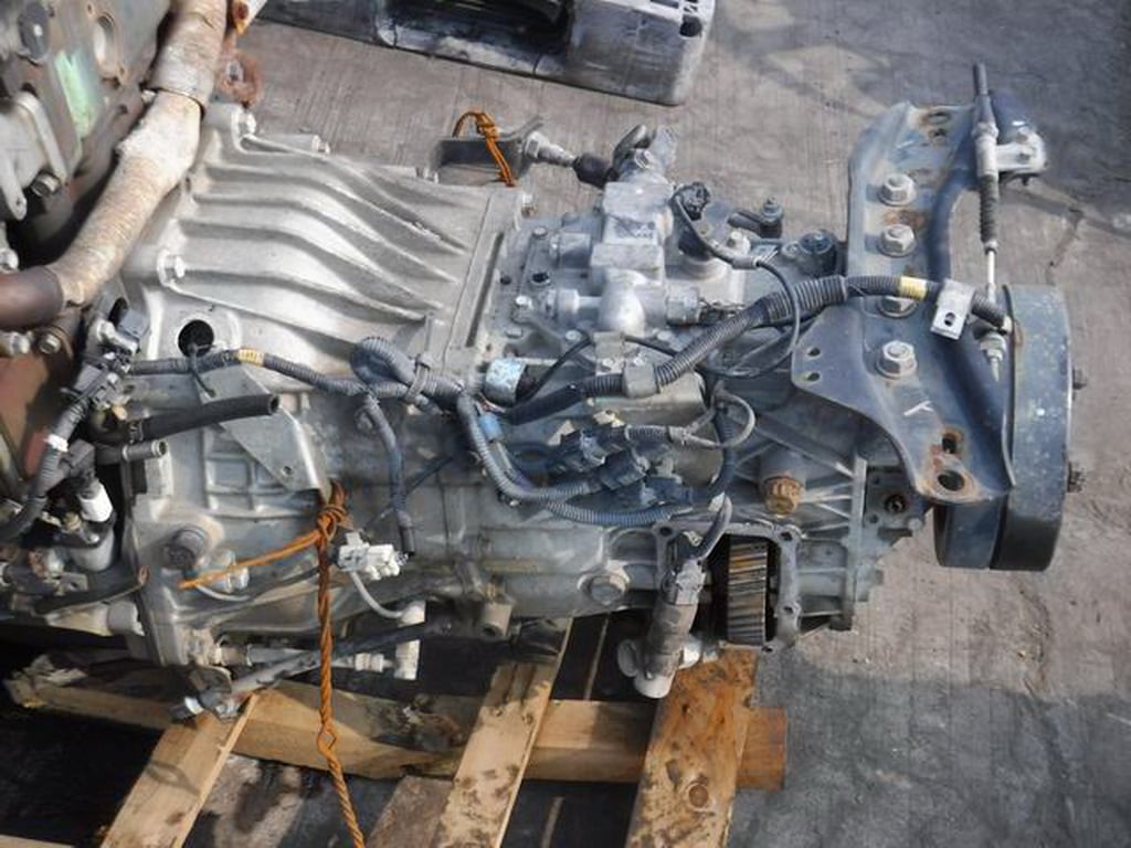 เครื่องยนต์ MITSUBISHI 4M50 4 สูบ 150 แรงม้า พร้อมเกียร์ เครื่องยนต์ MITSUBISHI 4M50 4 สูบ 150 แรงม้า พร้อมเกียร์