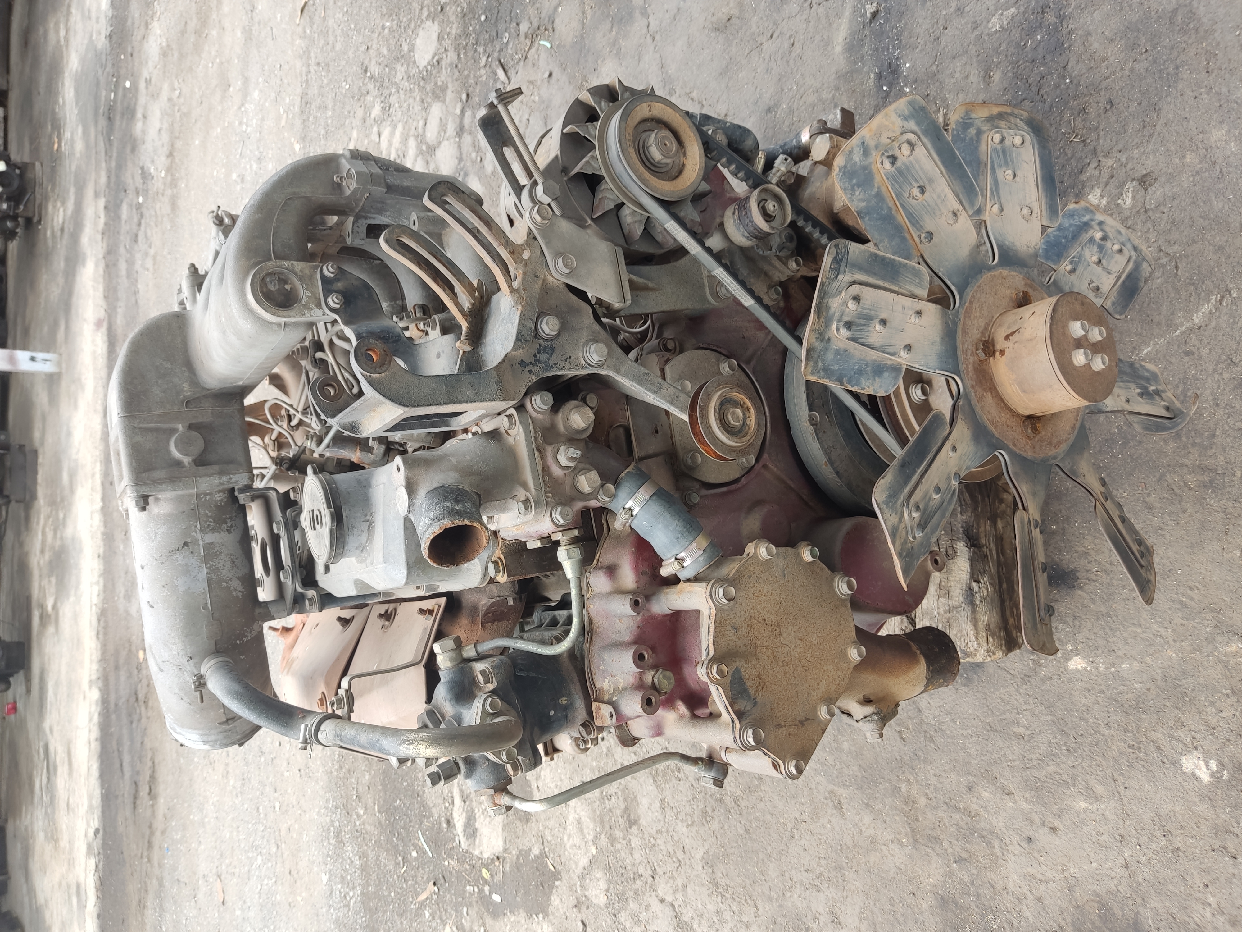 ขายแยกอะไหล่ เครื่องข้อละลาย HINO M10C