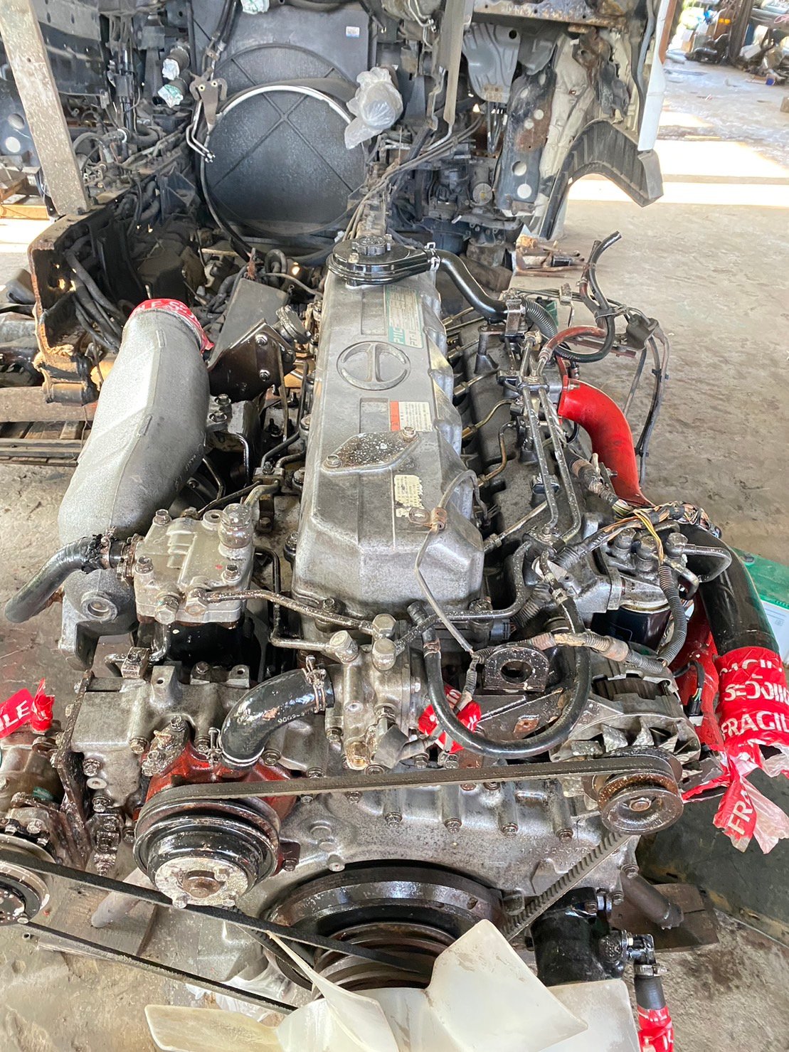 เครื่อง HINO P11C 340แรง (คอมพร้อมกล่องวายสาย)