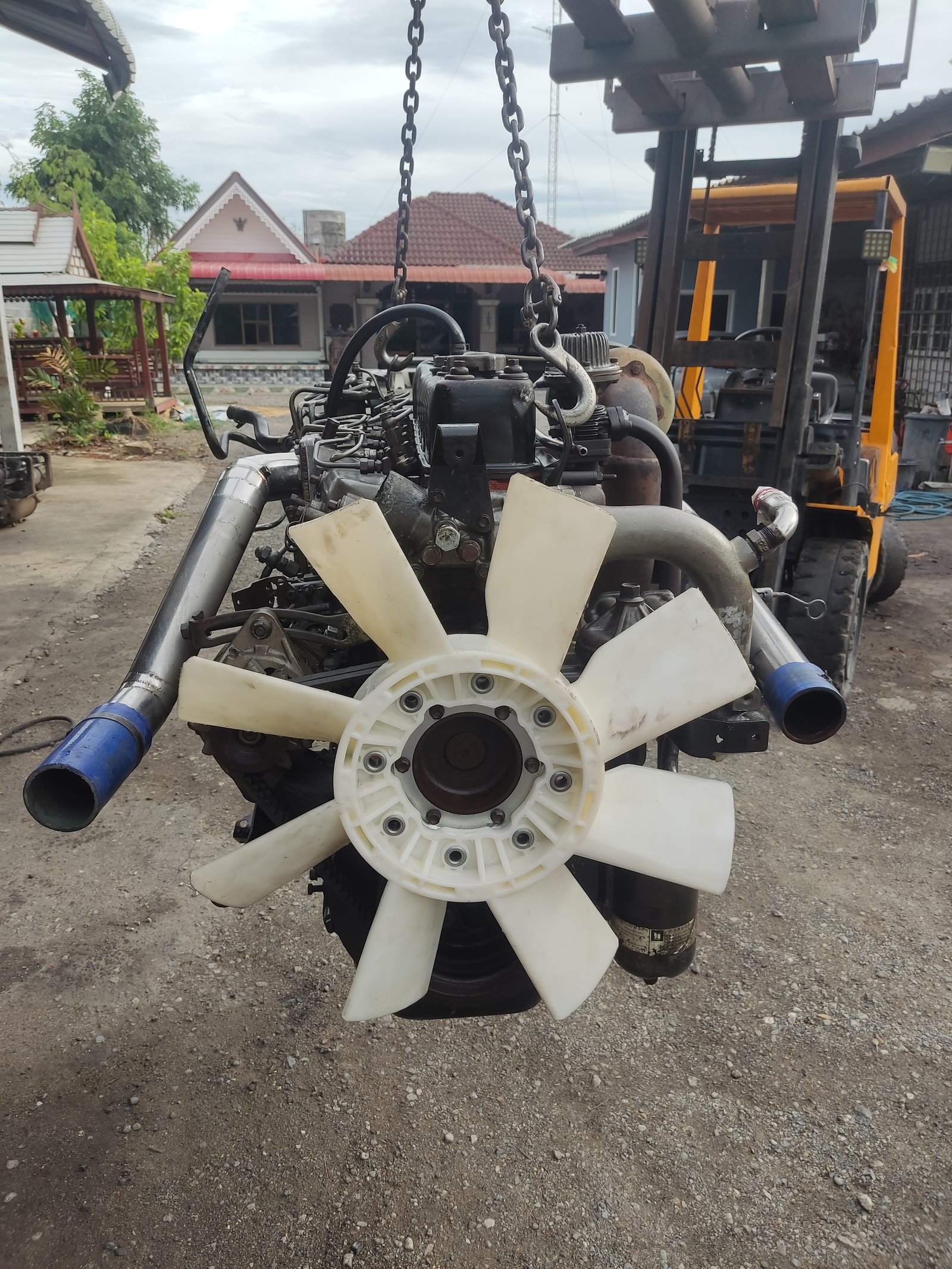 เครื่อง ISUZU 6SD1 240 Turbo