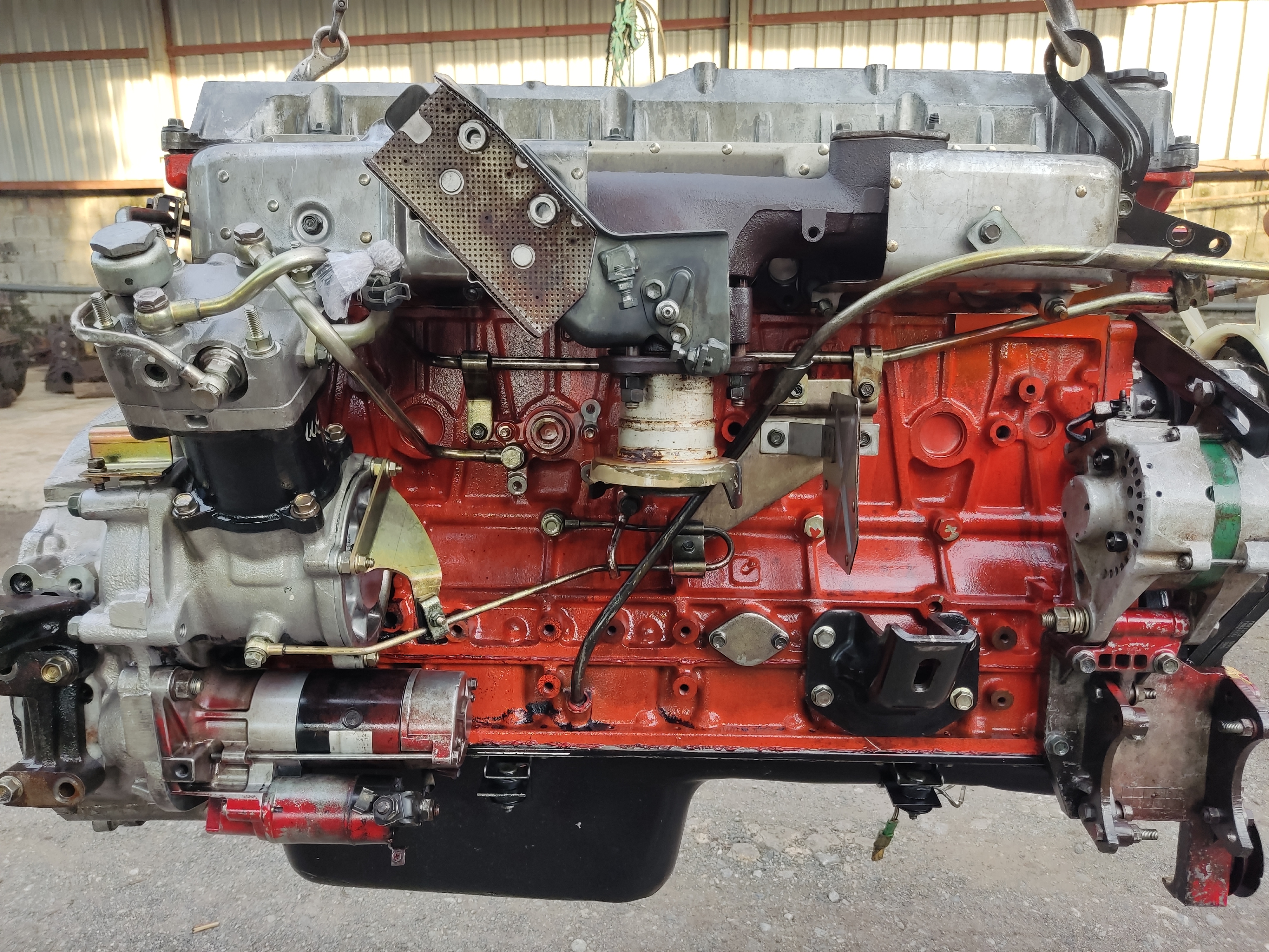 ขายเครื่อง ISUZU 6HH1 225 แรง