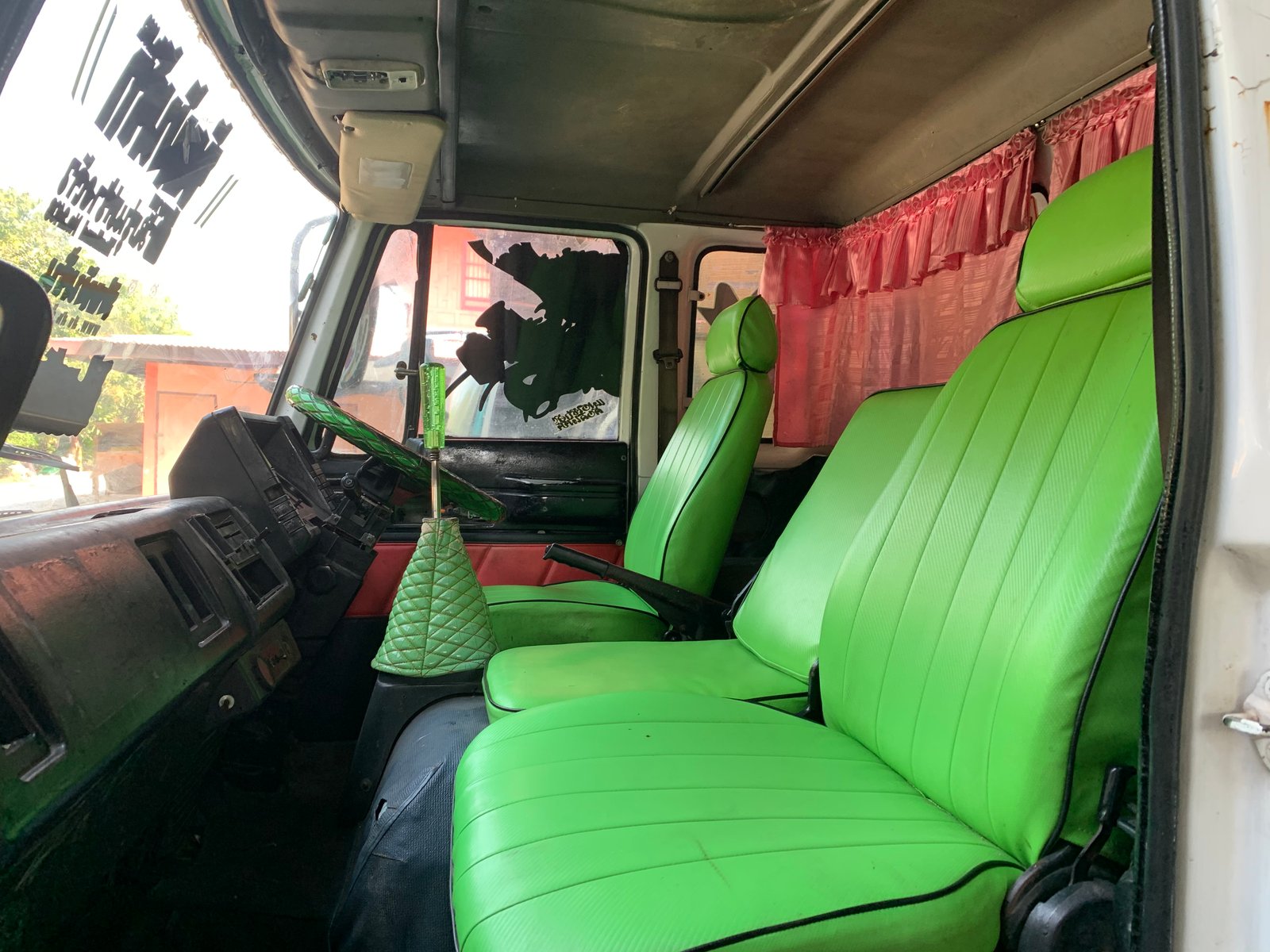 ขายหัวเก๋ง ISUZU ร็อคกี้ อุปกรณ์ครบพร้อมใช้ ขายหัวเก๋ง ISUZU ร็อคกี้ อุปกรณ์ครบพร้อมใช้