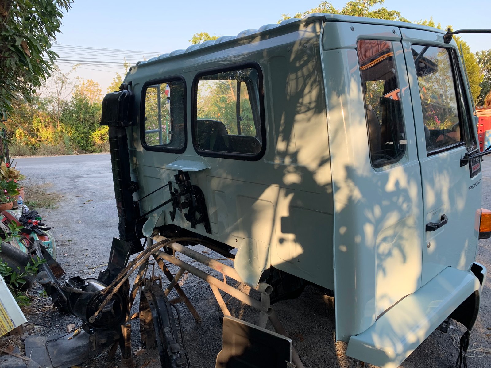 ขายหัวสิบล้อ Isuzu ร็อคกี้ อุปกรณ์ครบ พร้อมใช้