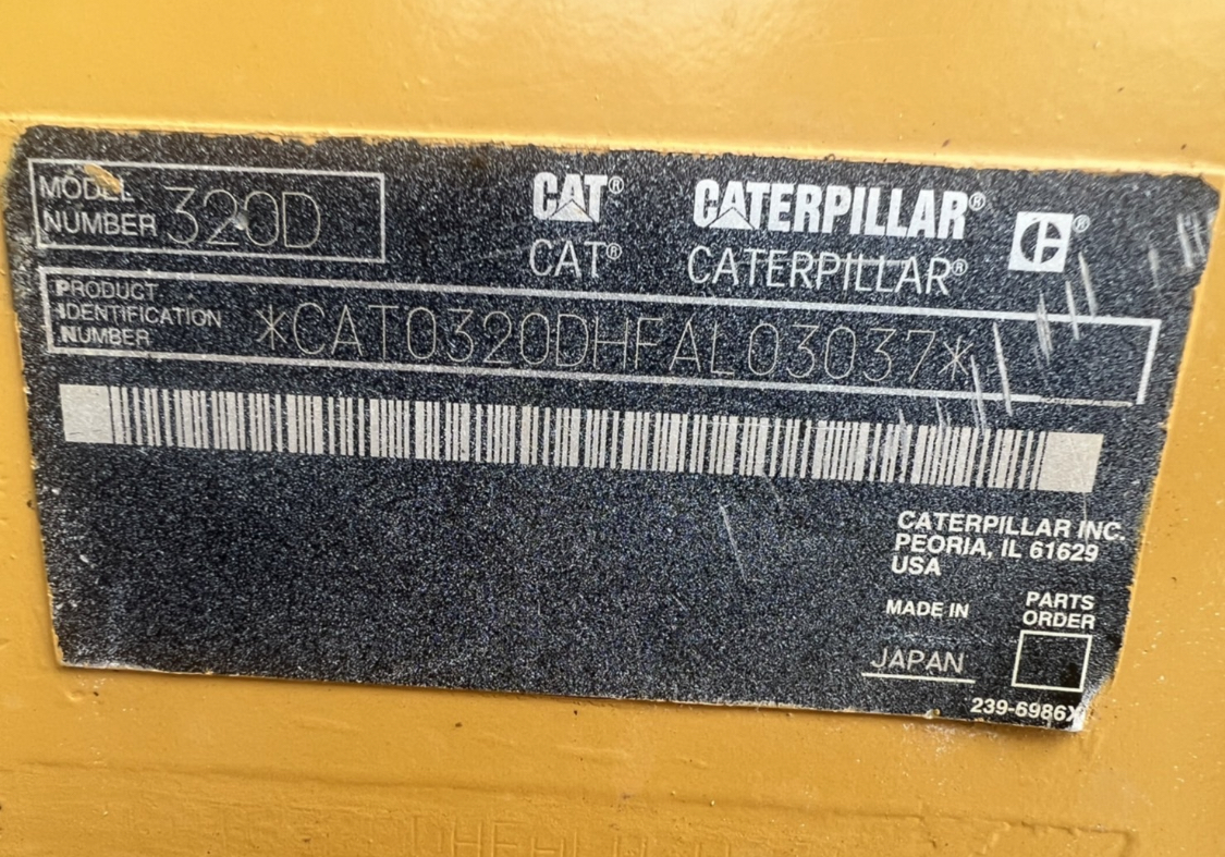 Cat 320D เดิมๆ เต็มๆ เก็บงานแล้ว พร้อมส่ง เอกสารเล่มทะเบียน ราคา 1250000 อ๋อง 0817410515