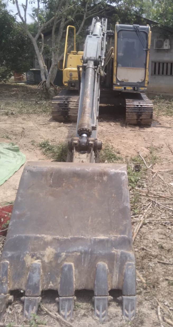 Volvo Ec140 Blc รถทำงานอยู่ดูได้เลย เอกสารเล่ม ราคา 600000 สน 0817410515 Volvo Ec140 Blc รถทำงานอยู่ดูได้เลย เอกสารเล่ม ราคา 600000 สน 0817410515