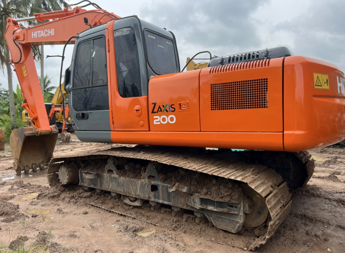 Hitachi Zx200-1 สวยเดิมเก็บงานใหม่ เต็มพร้อมใช้ เอกสารใบแจ้งจำหน่าย ราคา 1.050.000 โท 0817410515