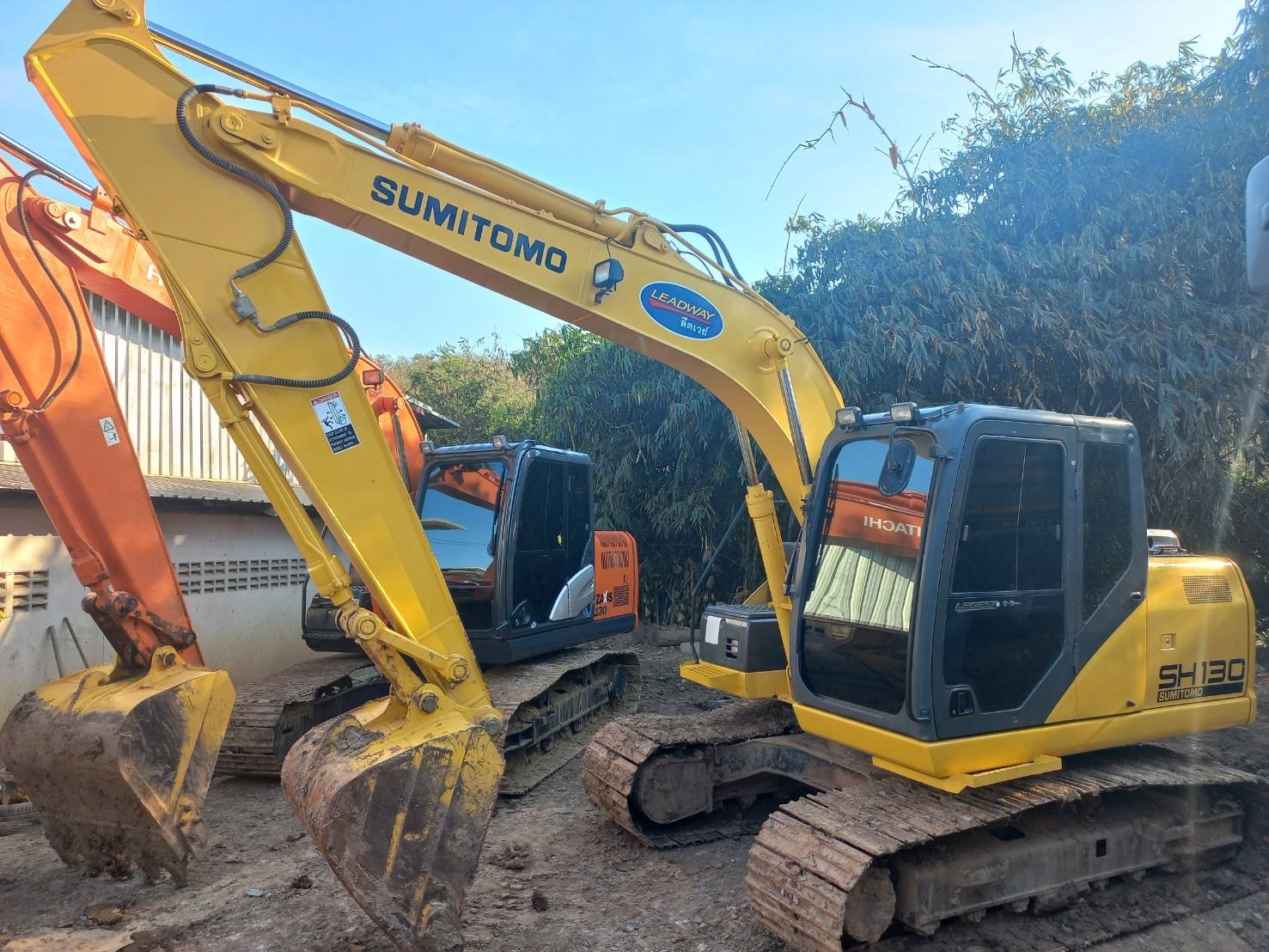 Sumitomo SH120-6 สภาพสวยเดิมๆ เต็มทุกระบบเหมือนใหม่ เอกสารใบอินวอยส์
ราคา 1,490,000
อ๋องรึอู๋ โทร 081-7410515