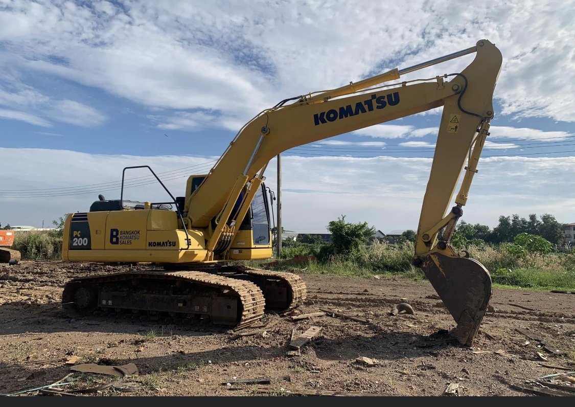 Komatsu Pc200-8Mo ทำงาน 3500 ชั่วโมง จอเหลืองกล้องหลัง รถสวยเดิม ราคา 2280000 พร้อมส่ง วัช 081-74105 Komatsu Pc200-8Mo ทำงาน 3500 ชั่วโมง จอเหลืองกล้องหลัง รถสวยเดิม ราคา 2280000 พร้อมส่ง วัช 081-74105