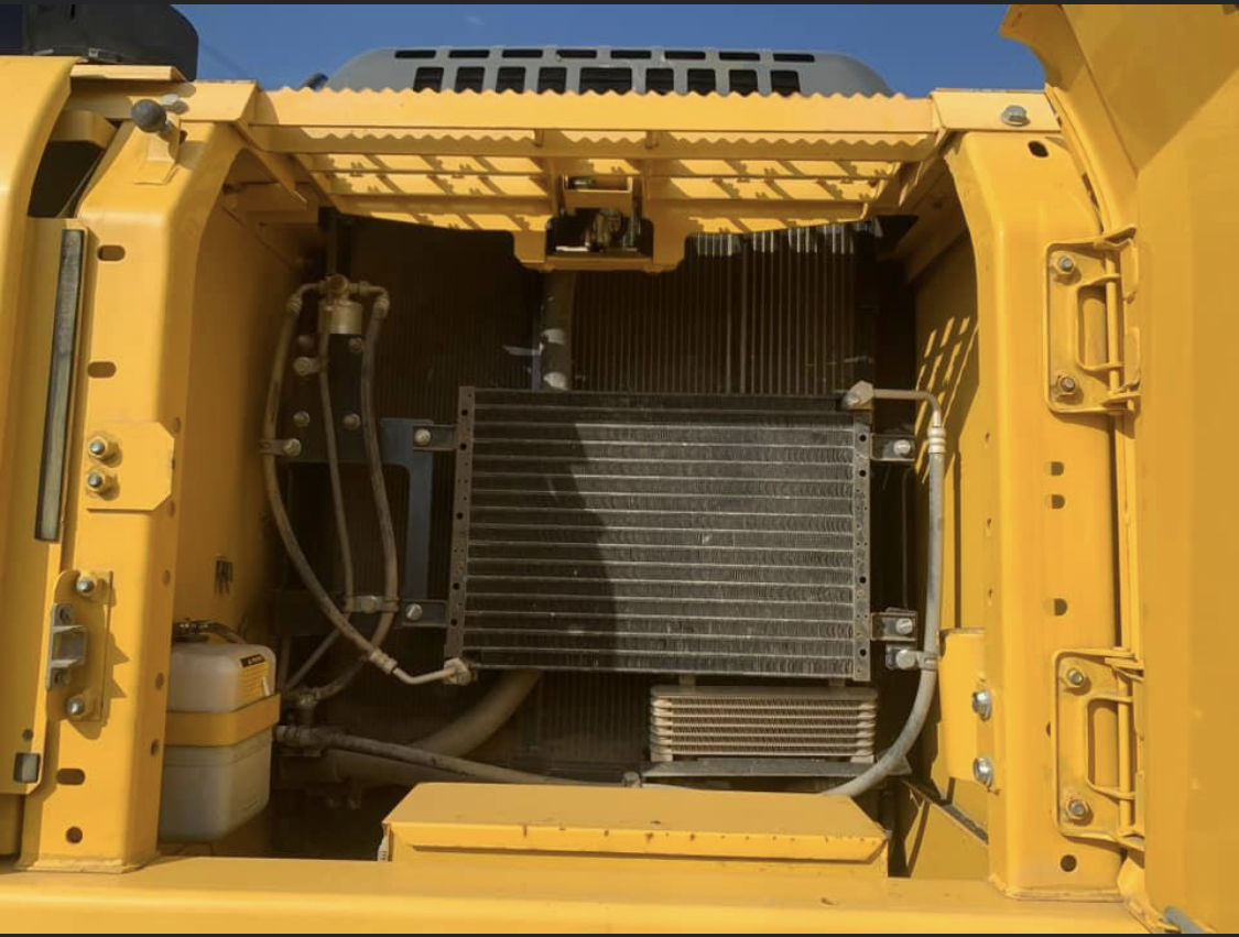 Komatsu Pc200-8Mo ทำงาน 3500 ชั่วโมง จอเหลืองกล้องหลัง รถสวยเดิม ราคา 2280000 พร้อมส่ง วัช 081-74105 Komatsu Pc200-8Mo ทำงาน 3500 ชั่วโมง จอเหลืองกล้องหลัง รถสวยเดิม ราคา 2280000 พร้อมส่ง วัช 081-74105
