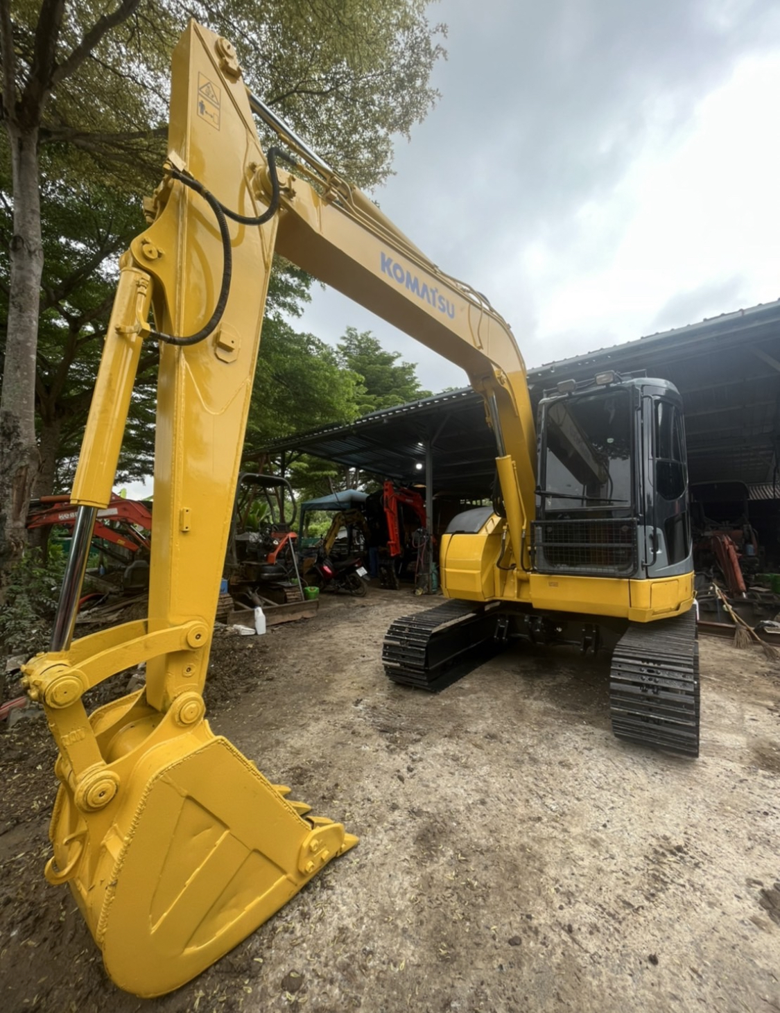 KOMATSU PC78US-6 ขนาด 7 ตัน รถสวยเต็ม พร้อมใช้ เอกสารชุดแจ้งจำหน่าย ราคา 580,000 บาท โท 0817410515