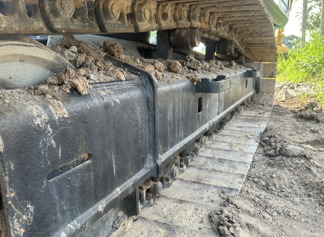 Kobelco Sk200 Mark 8 Yn12 Super X ชั่วโมง 9xxx ชั่วโมง ระบบเต็มตามรุ่น เอกสารอินวอยส์ ราคา 1480000 โทร/ไลน์  0817410515