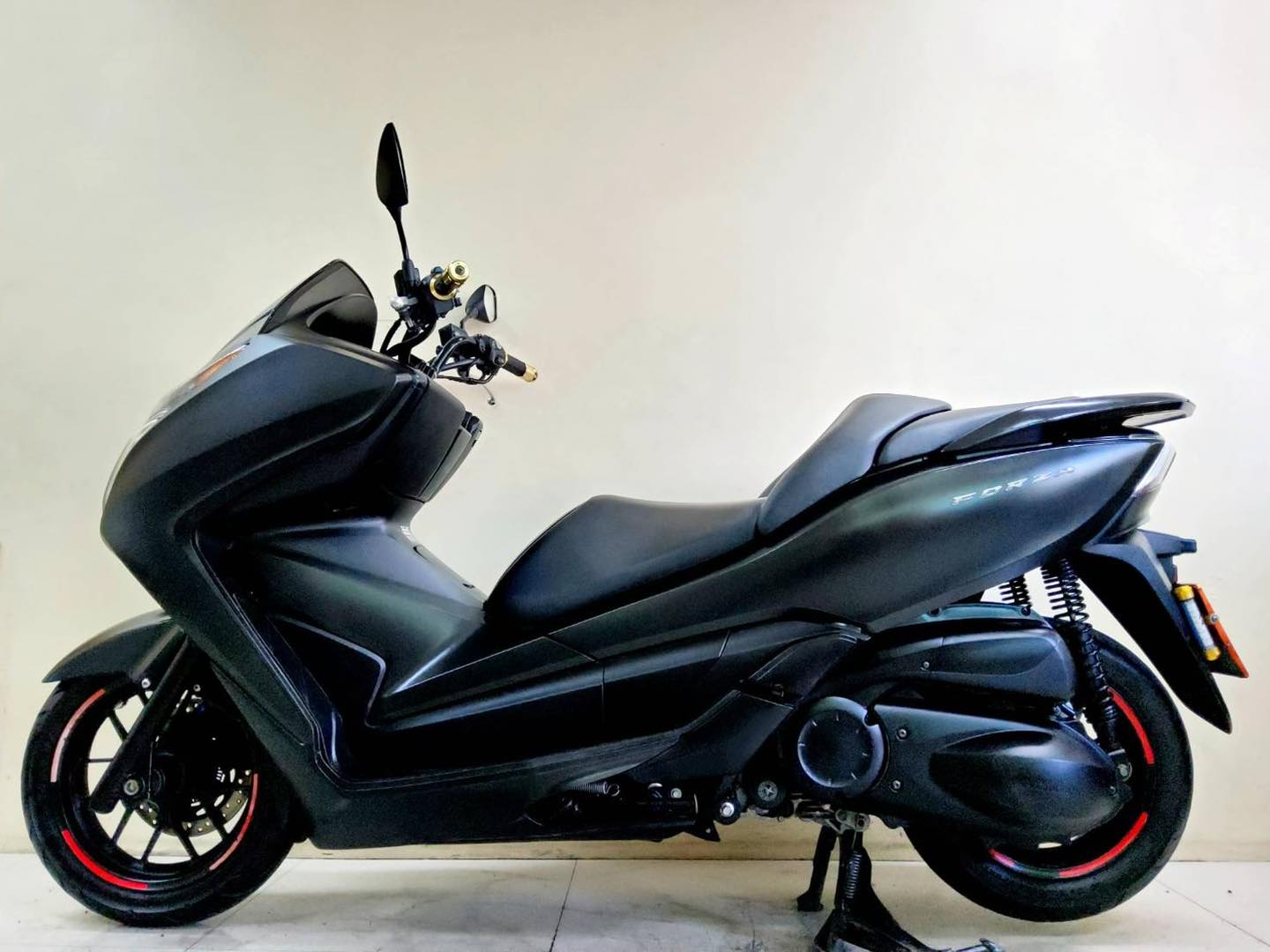 Honda Forza 300 abs ปี2018 สภาพเกรดA 9512 กม. เอกสารครบพร้อมโอน