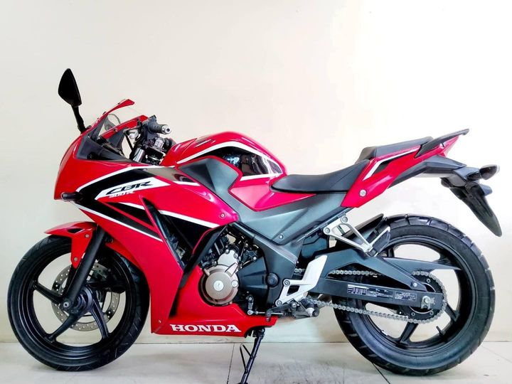Honda CBR300R ABS ปี2022 สภาพเกรดA 9136 กม. เอกสารพร้อมโอน