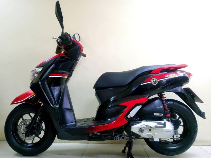 Honda Moove LED idlingstop combibrake ล้อแม็ค ตัวท็อป สภาพเกรดA 5045 กม. เอกสารครบพร้อมโอน