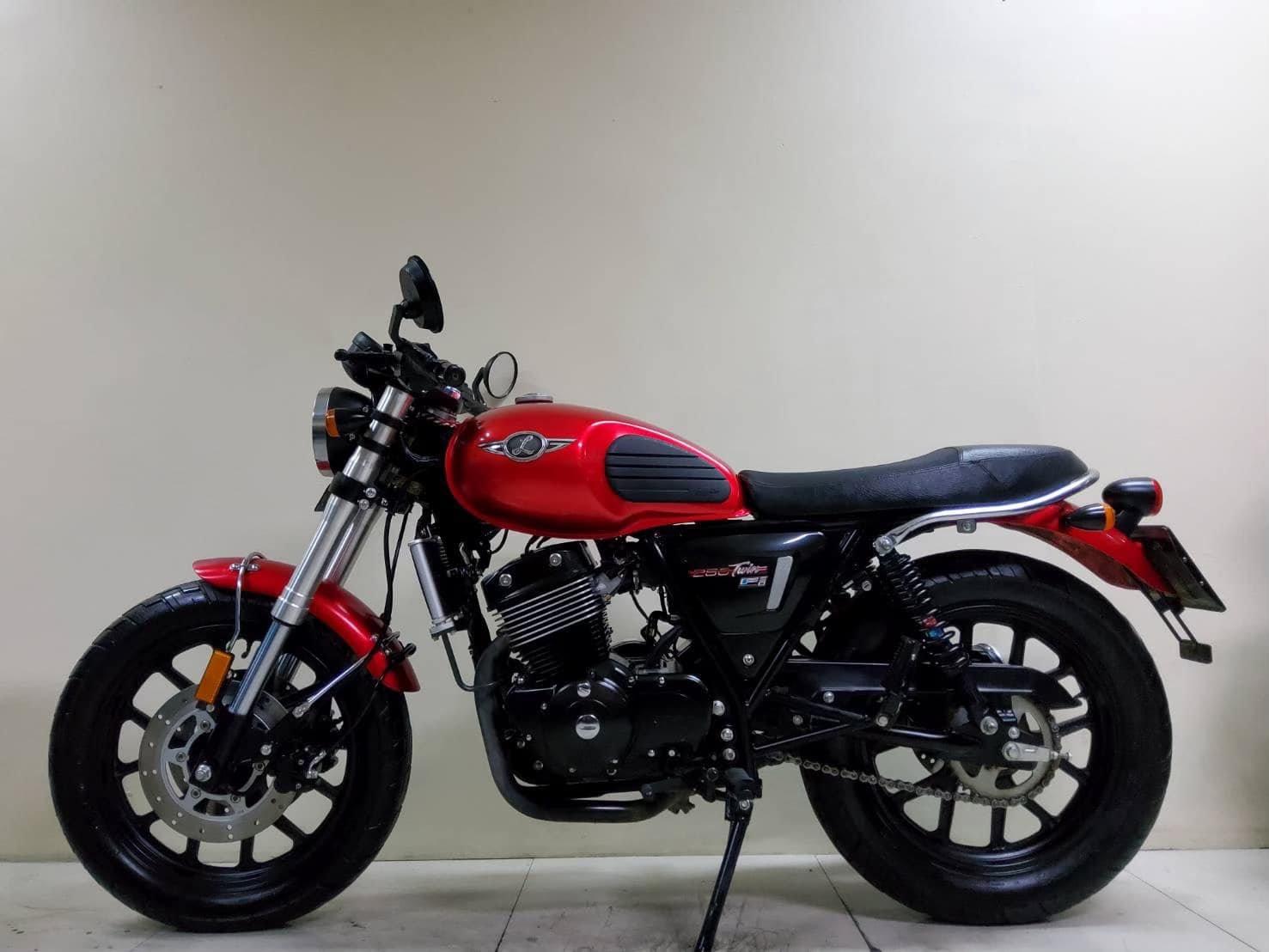 GPX Legend 250 twin 2 cylinder โฉมใหม่ ปี2022 สภาพเกรดA 3000 กม. เอกสารพร้อมโอน