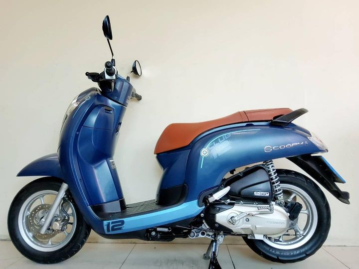 Honda Scoopy i LED club12 idlingstop combibake ปี2021 ตัวท็อป ล้อแม็ค สภาพเกรดA 4329 กม. เอกสารครบพร้อมโอน
