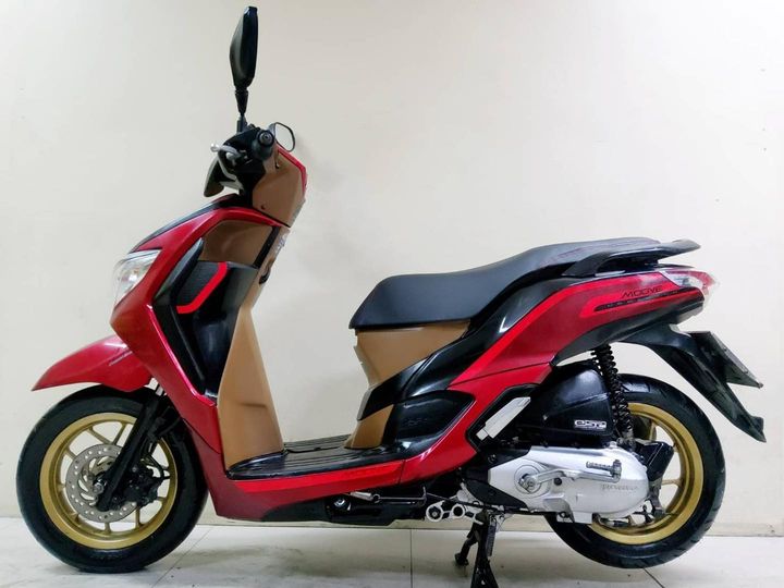 All NEW Honda Moove LED idlingstop combibrake ตัวท็อป ล้อแม็ค ปี2018 สภาพเกรดA 6082 กม.เอกสารครบพร้อมโอน