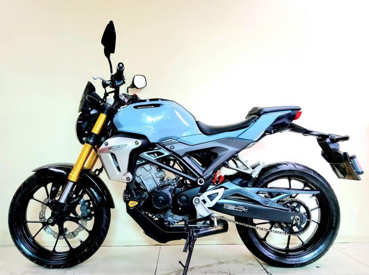 Honda CB150R ปี2020 สภาพเกรดA 6379 กม.เอกสารครบพร้อมโอน