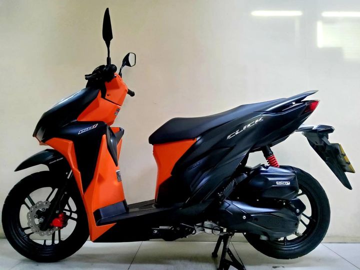 Honda Click150i LED idlingstop combibrake  remote keyless ปี2021 สภาพเกรดA 2204 กม.เอกสารครบพร้อมโอน