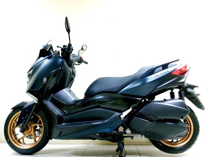 Yamaha Xmax 300 ABS VVA Green ปี2022 สภาพเกรดA 3827 กม.เอกสารครบพร้อมโอน
