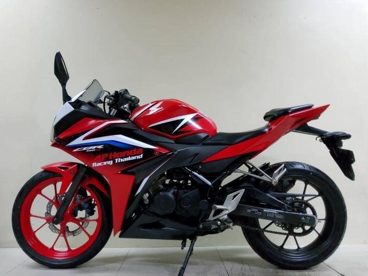 Honda CBR150R ABS AP Honda Racing ตัวท็อป โฉมใหม่ล่าสุด สภาพเกรดA 9351 กม. เอกสารครบพร้อมโอน